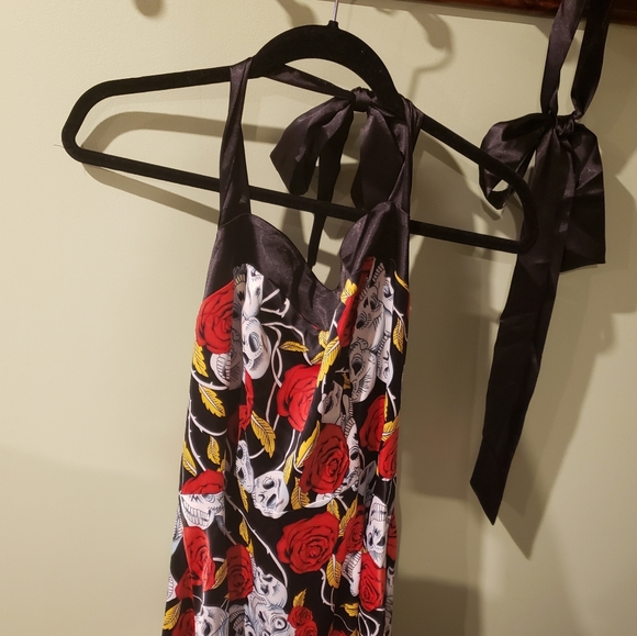 Halter Dress (pending cross post) - Picture 3 of 4